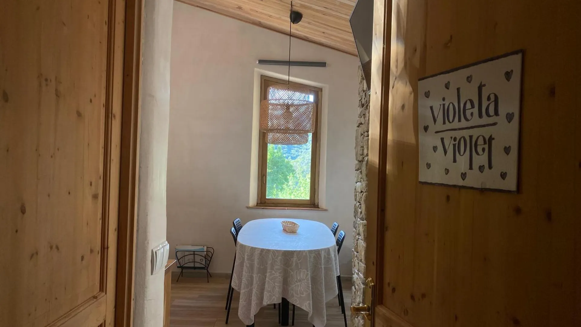 Campsite Can Banal - Camping Y Masia Rural Montagut