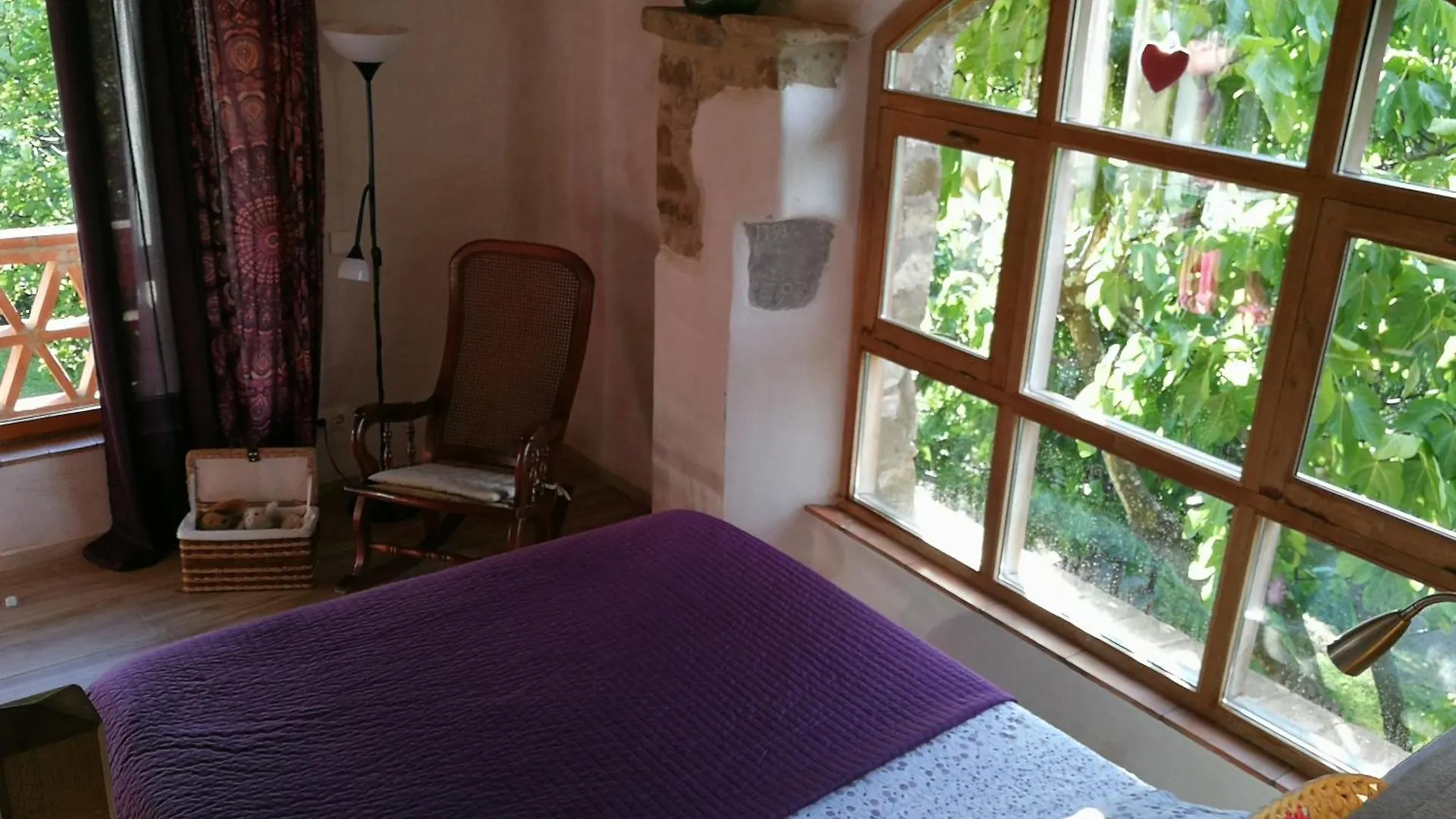 Can Banal - Camping Y Masia Rural Montagut
