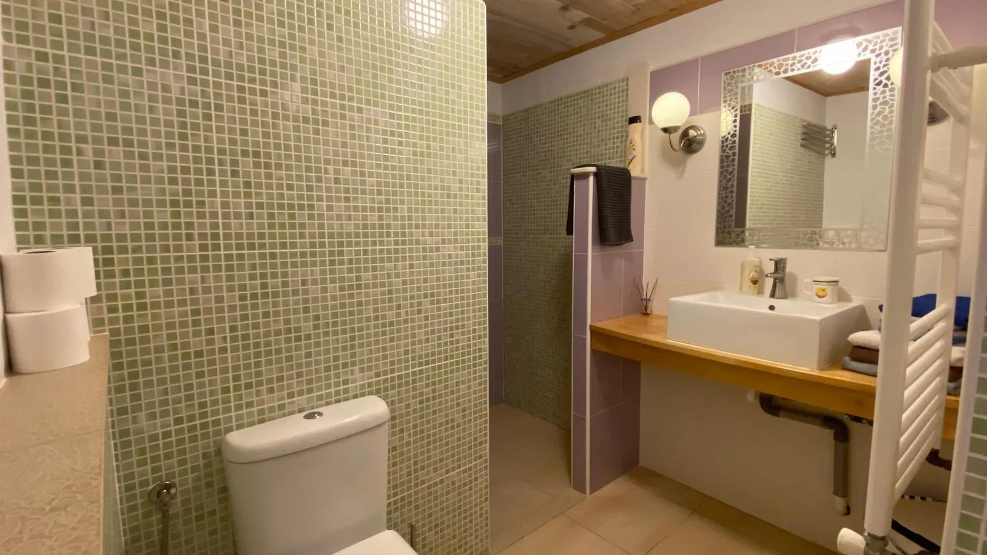 Campsite Can Banal - Camping Y Masia Rural Montagut