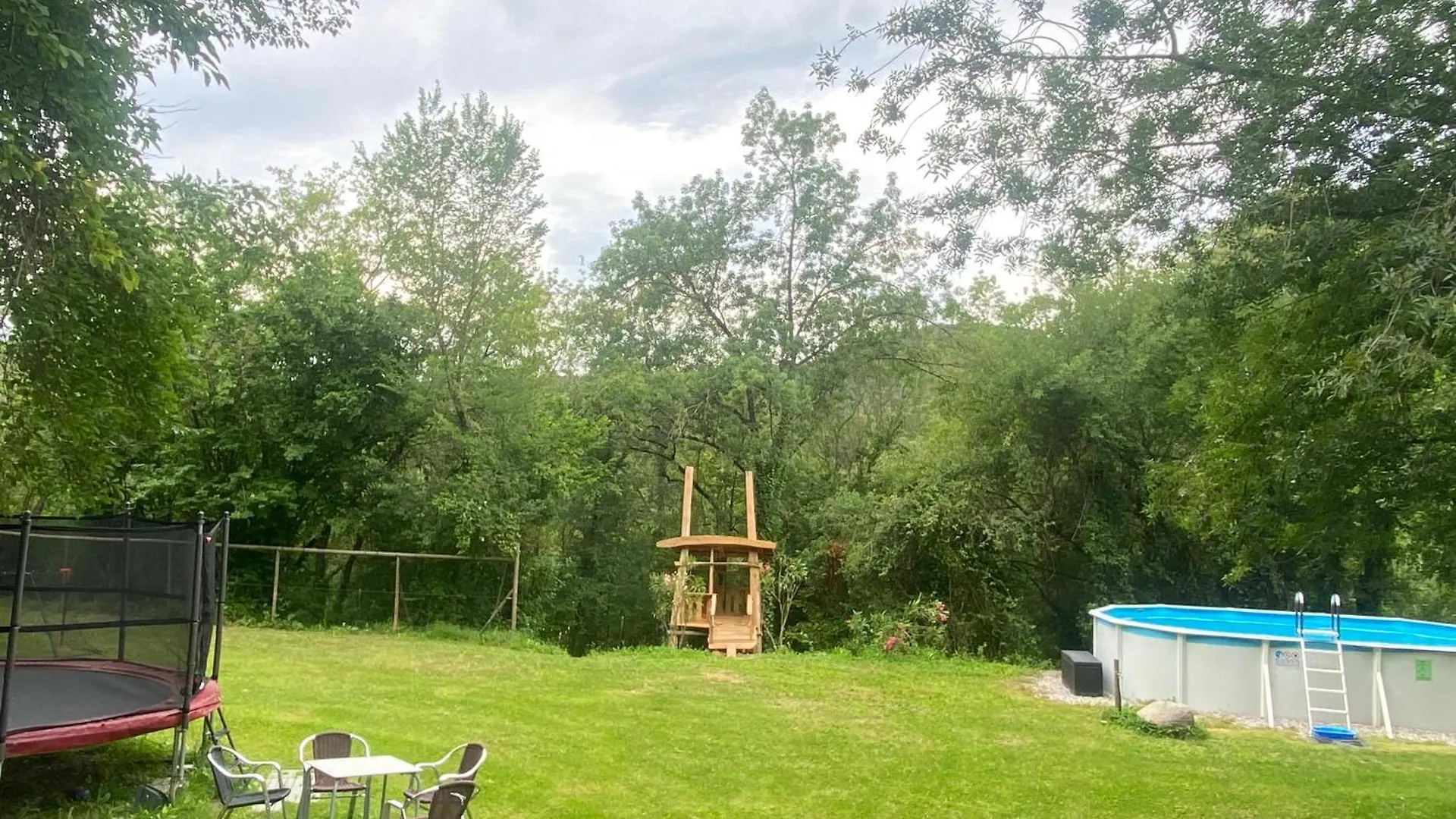 Can Banal - Camping Y Masia Rural Montagut 0*,  Spain