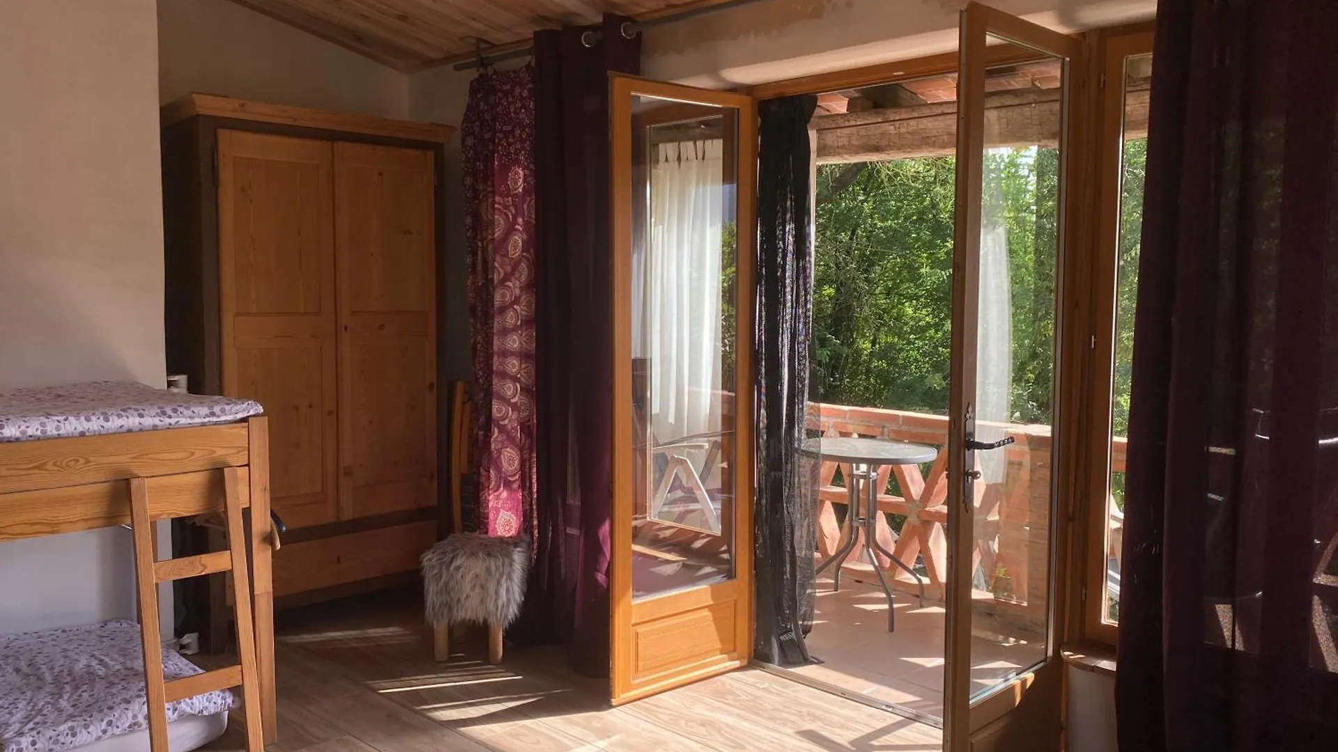 Can Banal - Camping Y Masia Rural Montagut Campsite
